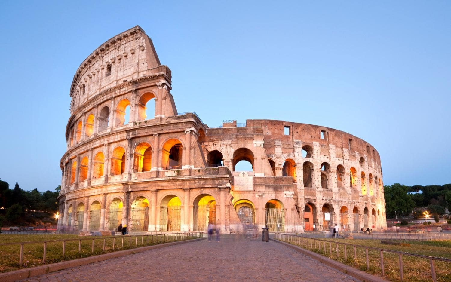 The Secrets of 10 World's Famous Landmarks