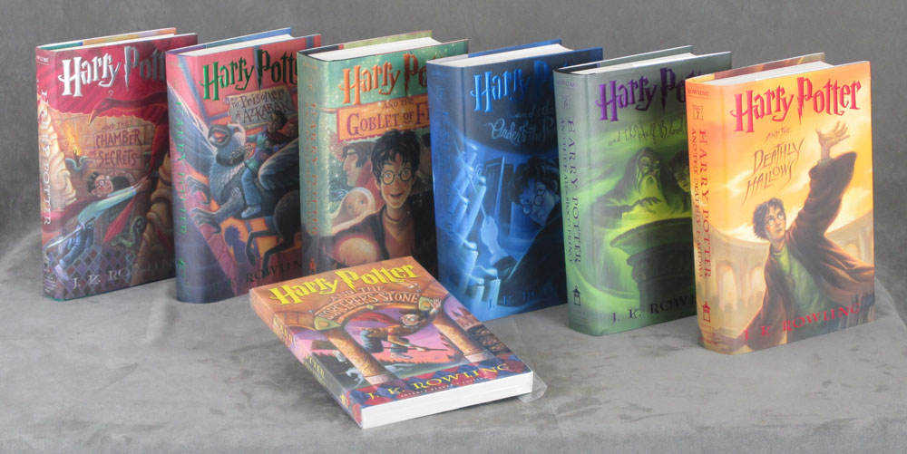 hARRY POTTER BOOKS ARE THE BEST SELLING BOOKS IN HISTORY