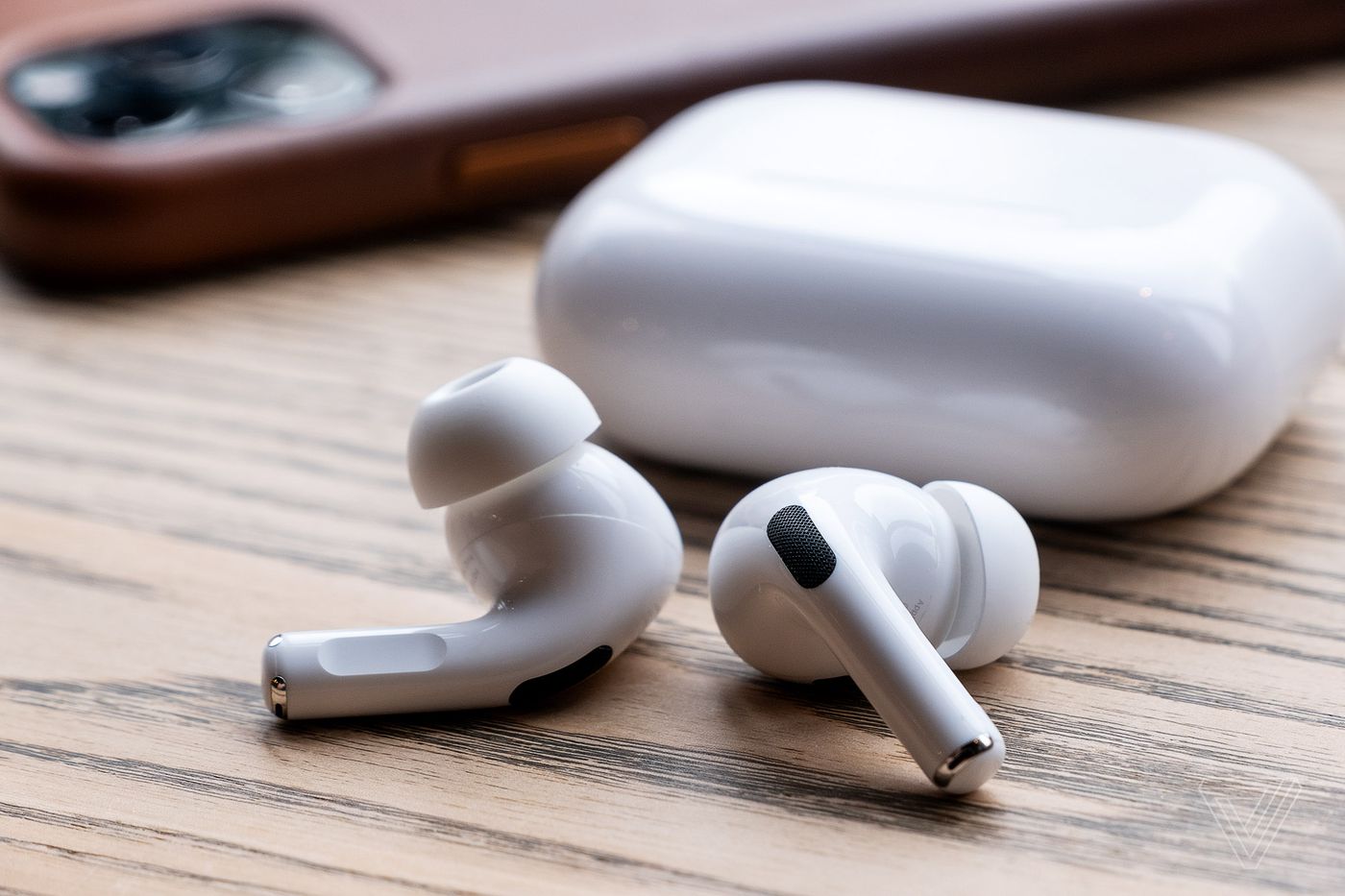2.1 airpods pro 2