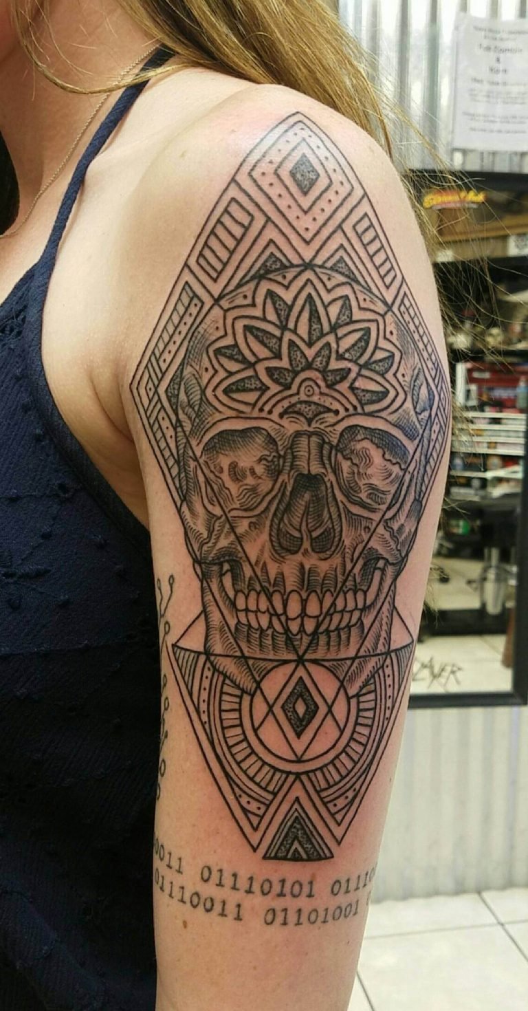 Skull Geometric Tattoo Images - The Style Inspiration