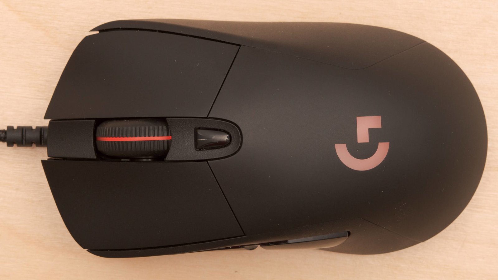 Logitech G403 Hero vs G502 Hero: Which One is Worth Buying?