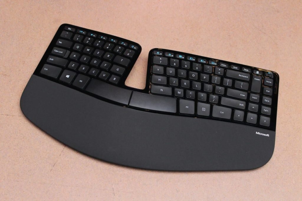 Logitech ERGO K860 vs Microsoft Sculpt Ergonomic: Which One Is Worth