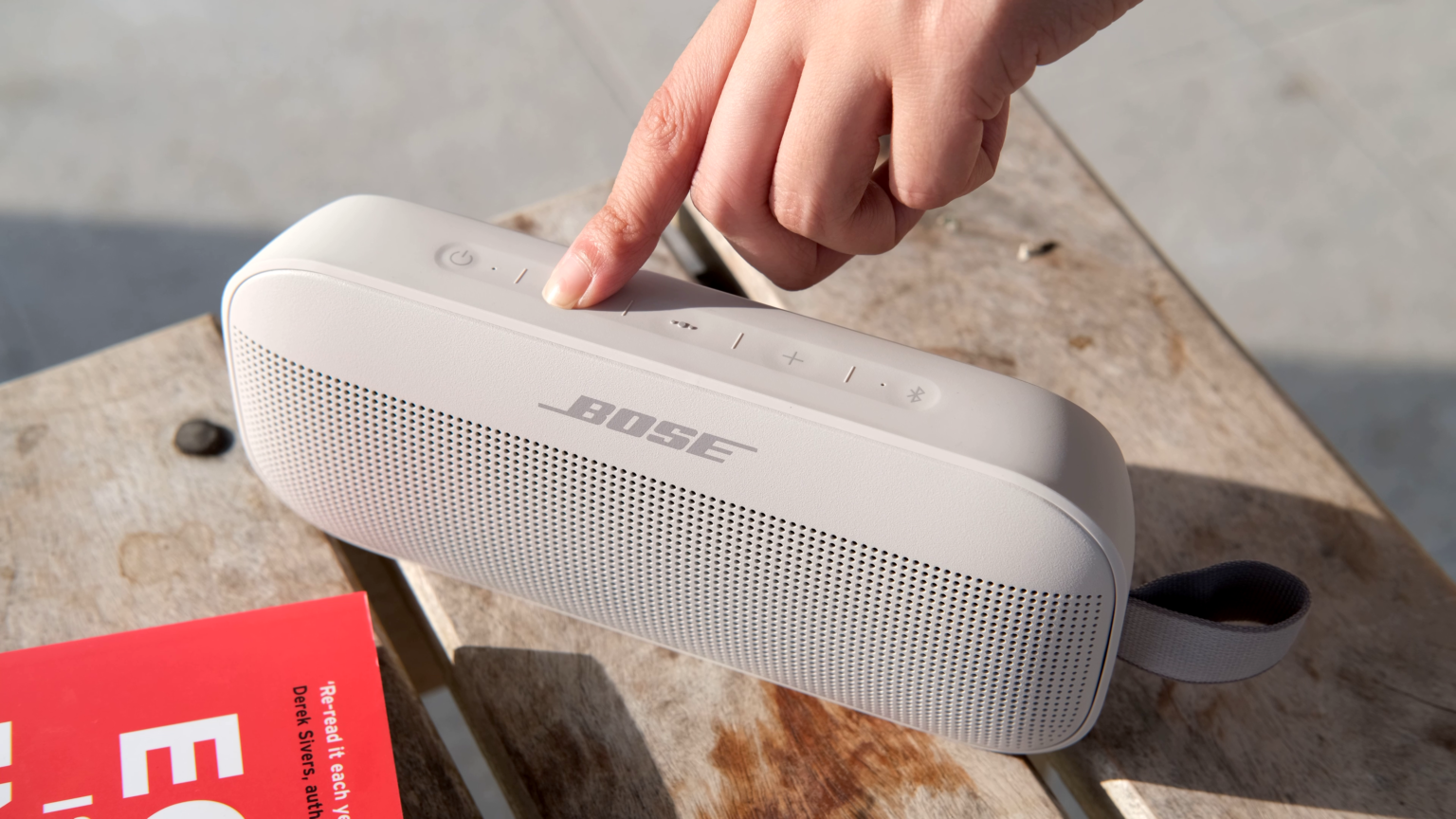 Sonos Roam Vs Bose SoundLink Flex: Which Speaker Should You Buy ...